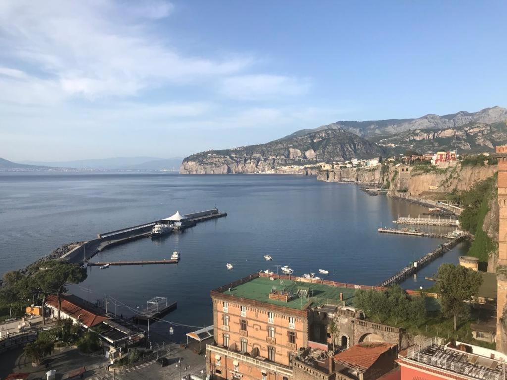 The House Of Peppe&Luisa Apartamento Sorrento Exterior foto